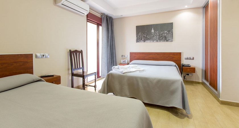 Imagen de la habitación del Hotel Olympia Ronda I. Foto 8
