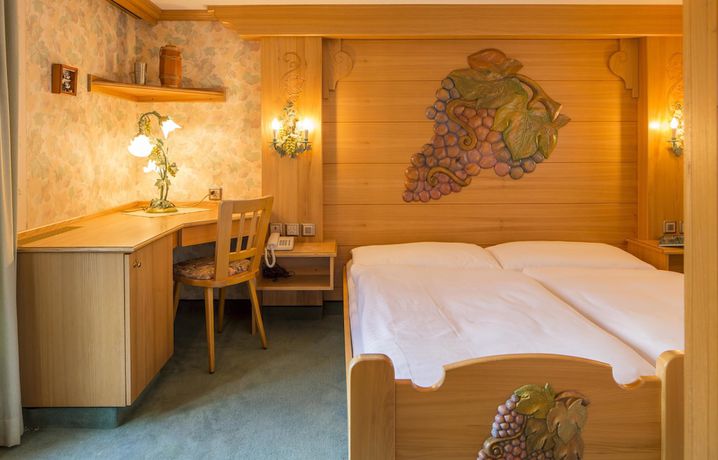 Imagen de la habitación del Hotel Olympia, SAAS-ALMAGELL. Foto 7