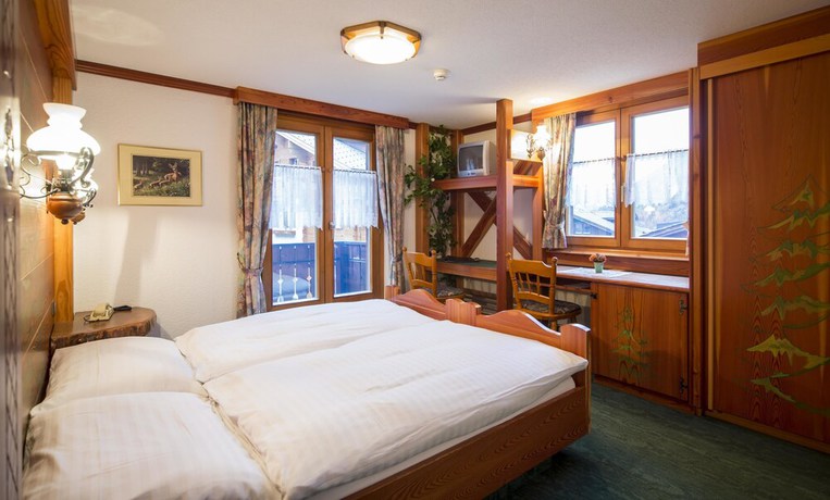 Imagen de la habitación del Hotel Olympia, SAAS-ALMAGELL. Foto 9