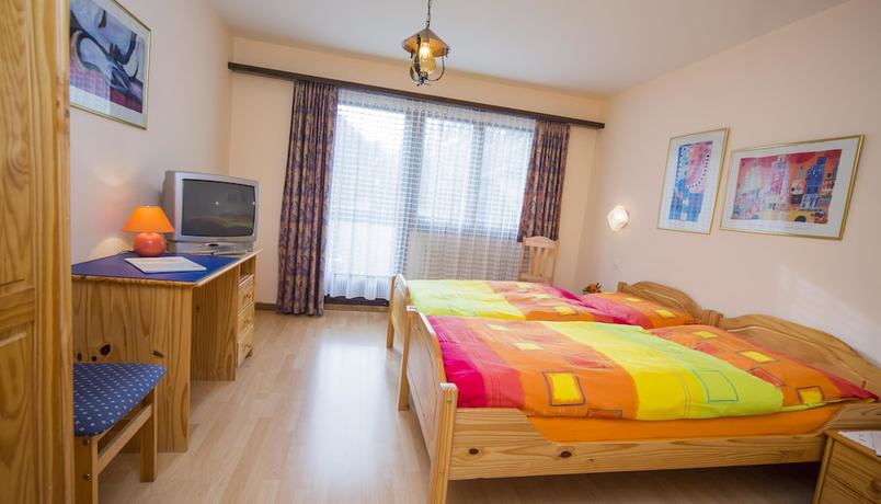 Imagen de la habitación del Hotel Olympia, SAAS-ALMAGELL. Foto 10
