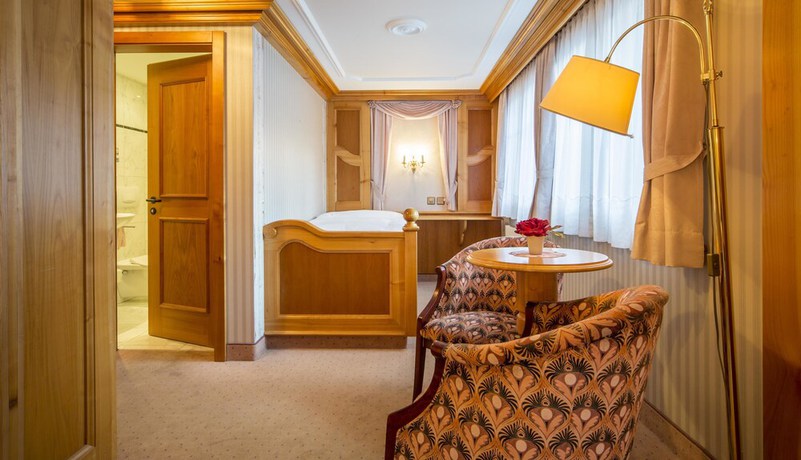 Imagen de la habitación del Hotel Olympia, SAAS-ALMAGELL. Foto 13