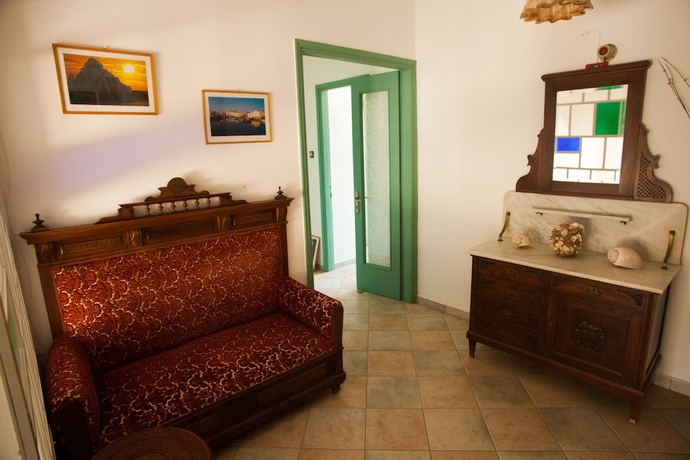 Imagen de la habitación del Hotel Olympia, Siros. Foto 2