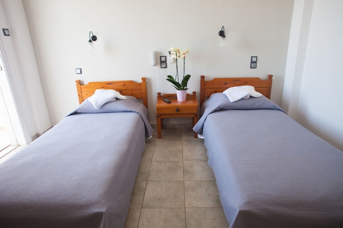 Imagen de la habitación del Hotel Olympia, Siros. Foto 4