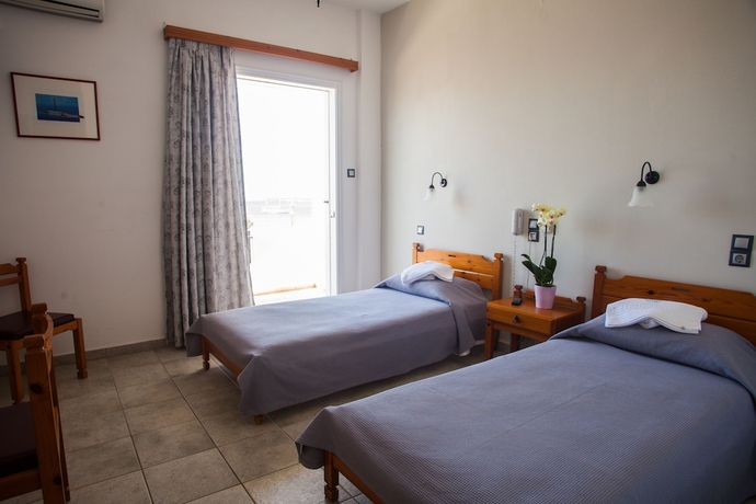 Imagen de la habitación del Hotel Olympia, Siros. Foto 6
