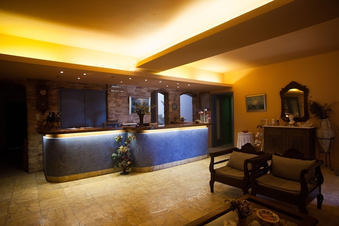 Imagen de los interiores del Hotel Olympia, Siros. Foto 15