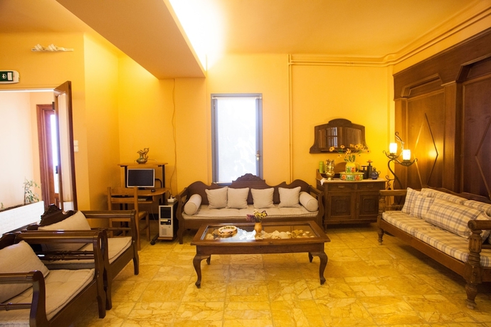 Imagen de los interiores del Hotel Olympia, Siros. Foto 18