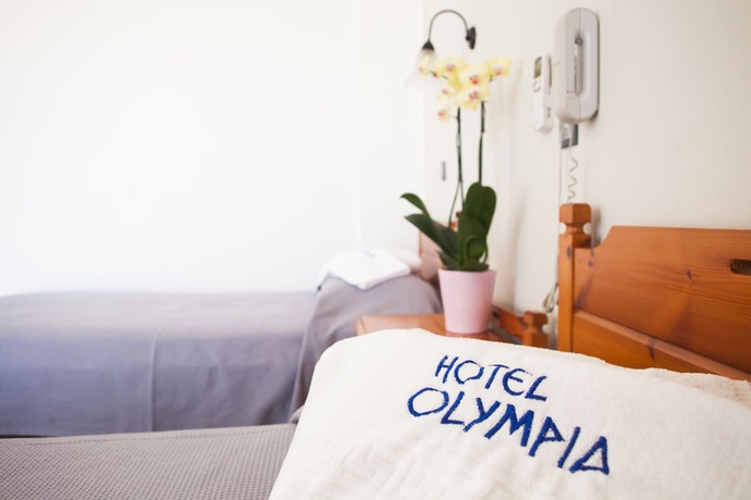 Imagen de la habitación del Hotel Olympia, Siros. Foto 10