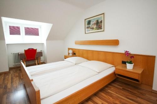 Imagen de la habitación del Hotel Olympia, Thalkirchen-Obersendling-Forstenried-Fürstenried-Solln. Foto 6