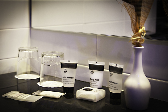 Imagen de la habitación del Hotel Olympia Universidades. Foto 4