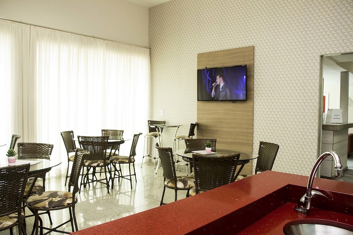 Imagen de los interiores del Hotel Olympia, Vila Velha. Foto 19