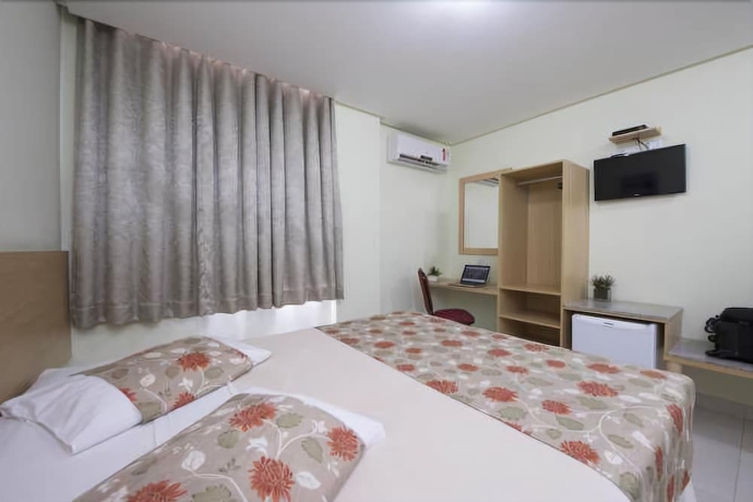 Imagen de la habitación del Hotel Olympia, Vila Velha. Foto 11