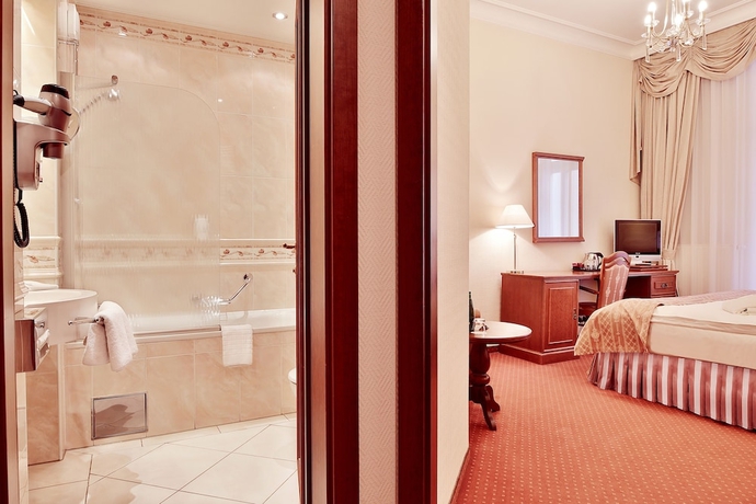 Imagen de la habitación del Hotel Olympia Wellness. Foto 3