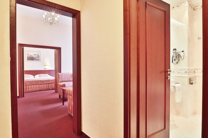 Imagen de la habitación del Hotel Olympia Wellness. Foto 9