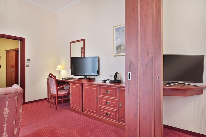 Imagen de la habitación del Hotel Olympia Wellness. Foto 10