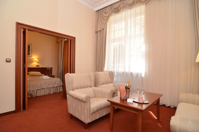 Imagen de la habitación del Hotel Olympia Wellness. Foto 12