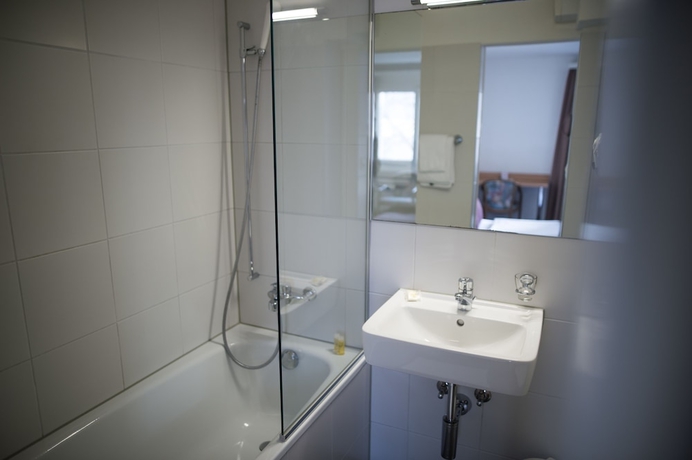 Imagen de la habitación del Hotel Olympia, Zúrich. Foto 16