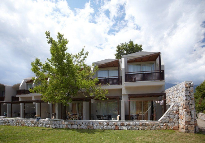 Imagen general del Hotel Olympian Bay Grand Resort. Foto 5