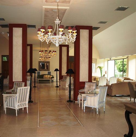 Imagen general del Hotel Olympian Bay Grand Resort. Foto 7