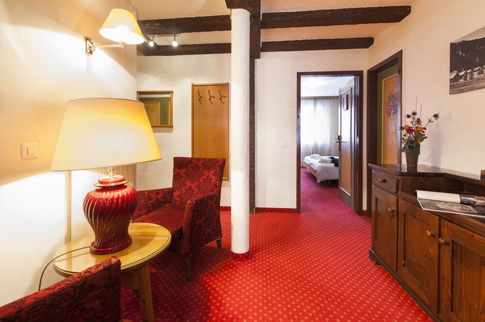 Imagen de la habitación del Hotel Olympic, CRANS MONTANA . Foto 5