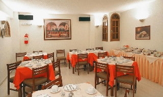 Imagen del bar/restaurante del Hotel Olympic, Delfos. Foto 4