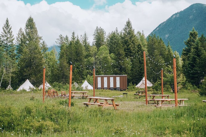 Imagen de los exteriores del Hotel Olympic Glamping. Foto 7