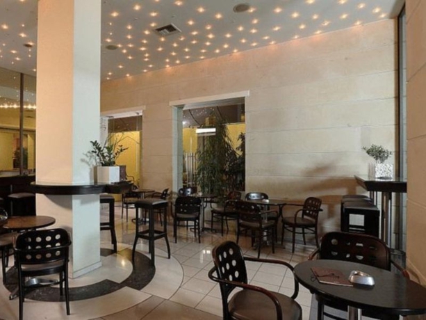 Imagen general del Hotel Olympic, Heraklion. Foto 2