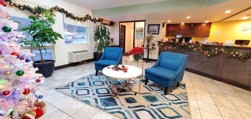 Imagen de los interiores del Hotel Olympic Inn And Suites, Port Angeles. Foto 20