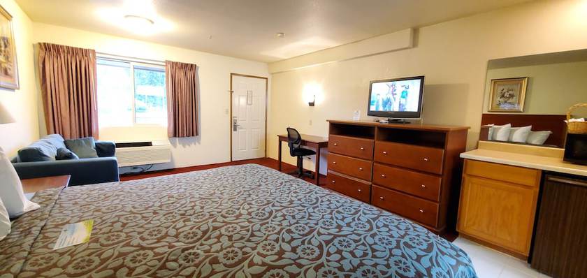 Imagen de la habitación del Hotel Olympic Inn And Suites, Port Angeles. Foto 14