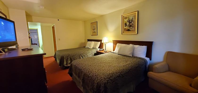 Imagen de la habitación del Hotel Olympic Inn And Suites, Port Angeles. Foto 15