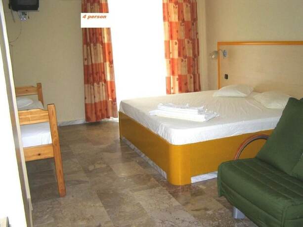 Imagen de la habitación del Hotel Olympic Kosma. Foto 19
