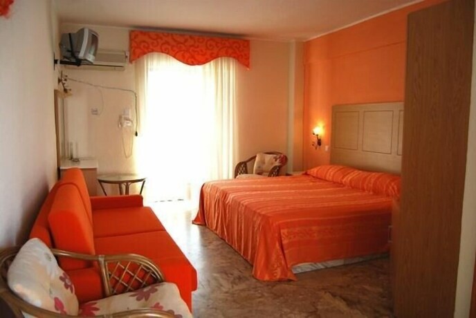 Imagen de la habitación del Hotel Olympic Kosma. Foto 30