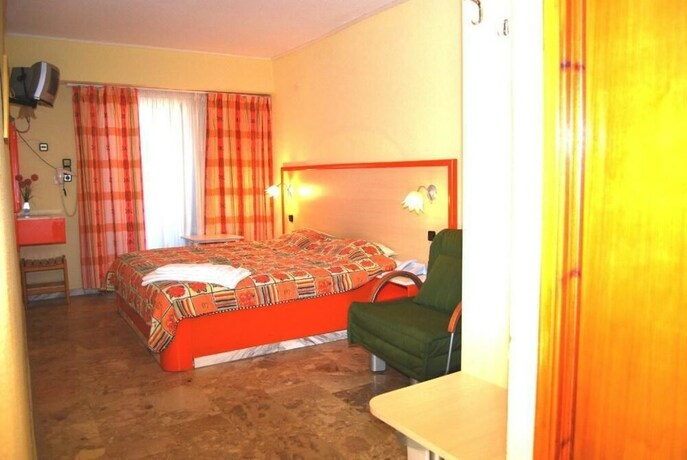 Imagen de la habitación del Hotel Olympic Kosma. Foto 32