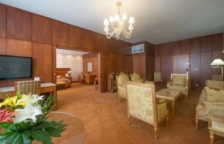 Imagen de la habitación del Hotel Olympic Palace. Foto 4