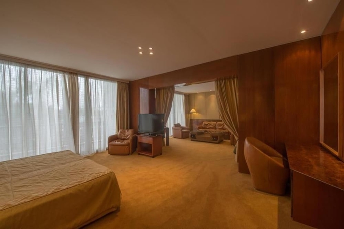 Imagen de la habitación del Hotel Olympic Palace. Foto 10