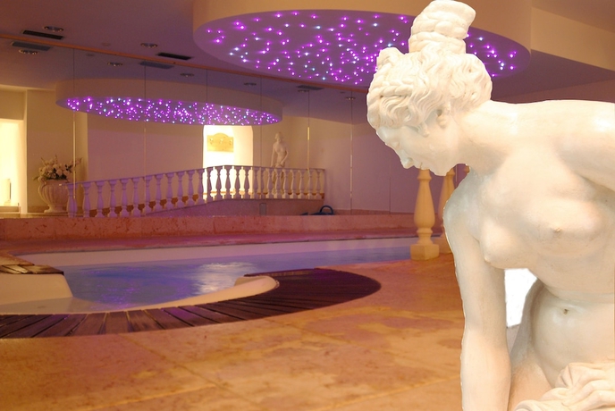 Imagen de la piscina del Hotel Olympic Palace, Pinzolo. Foto 16
