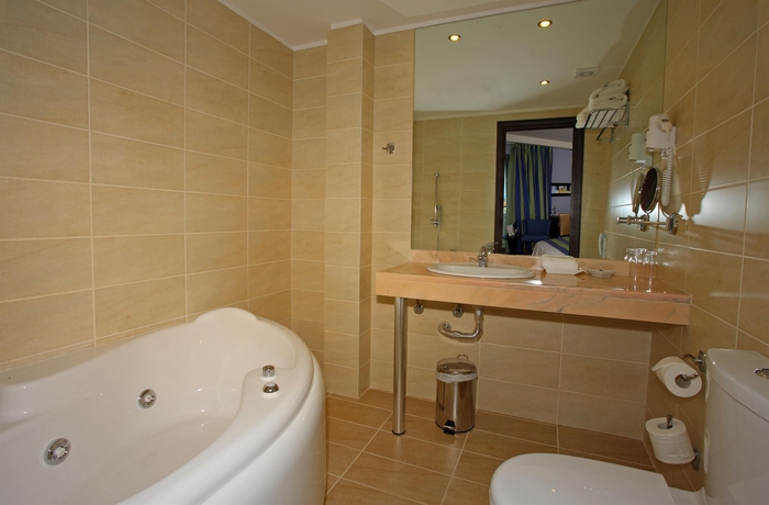 Imagen de la habitación del Hotel Olympic Palladium. Foto 12