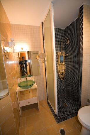 Imagen de la habitación del Hotel Olympic Star. Foto 21