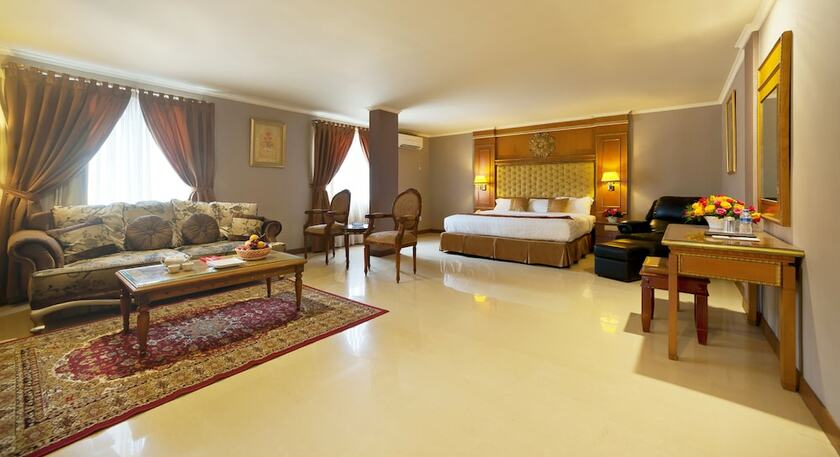 Imagen de la habitación del Hotel Olympic, Tangki. Foto 16