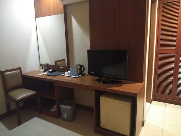 Imagen de la habitación del Hotel Olympic, Tangki. Foto 23