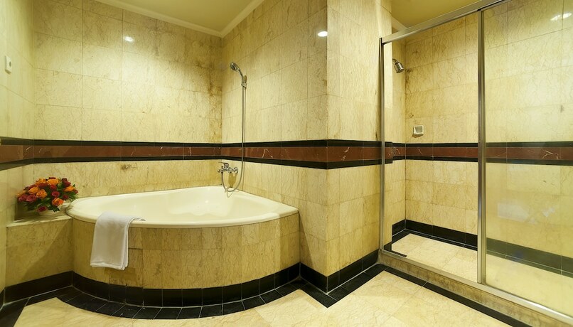 Imagen de la habitación del Hotel Olympic, Tangki. Foto 31