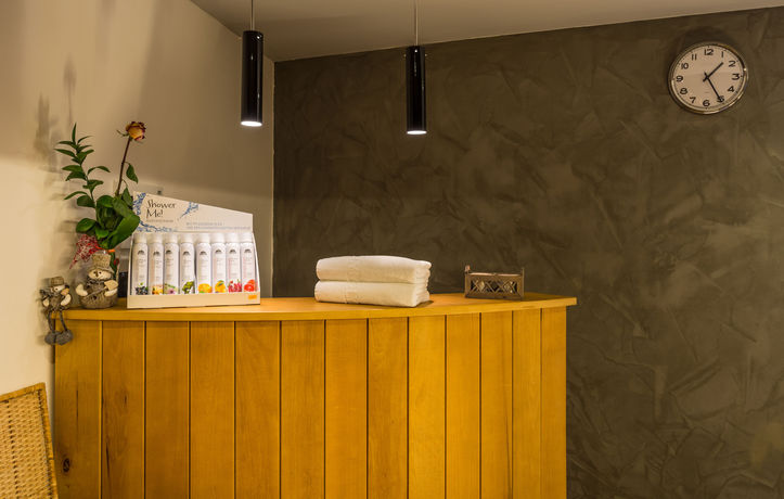 Imagen de la piscina del Hotel Olympie. Foto 15