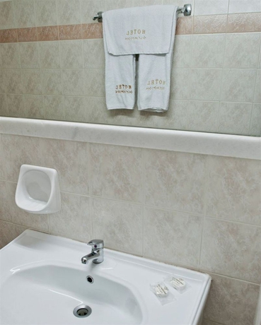 Imagen de la habitación del Hotel Olympion. Foto 4