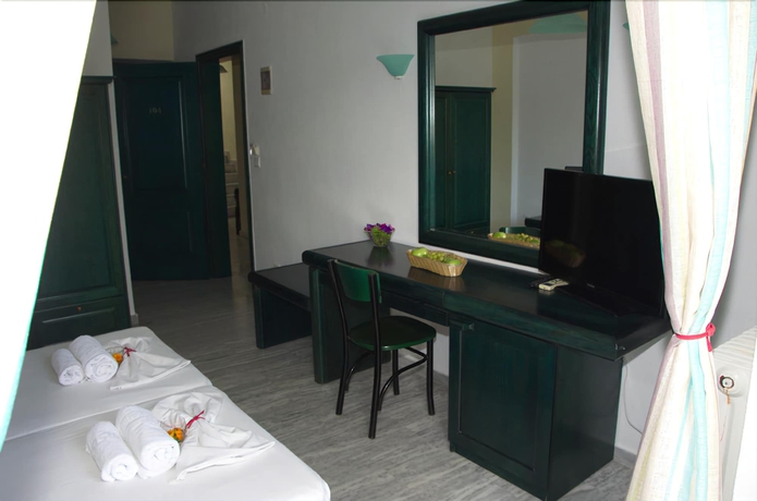 Imagen de la habitación del Hotel Olympion Melathron. Foto 3