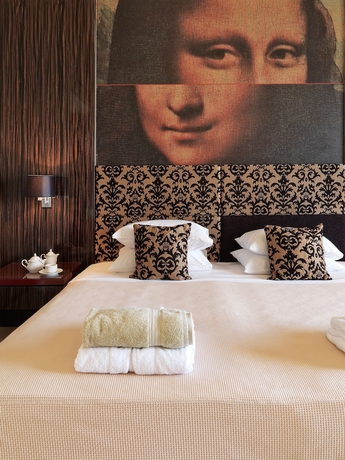 Imagen de la habitación del Hotel Olympion Sunset. Foto 5