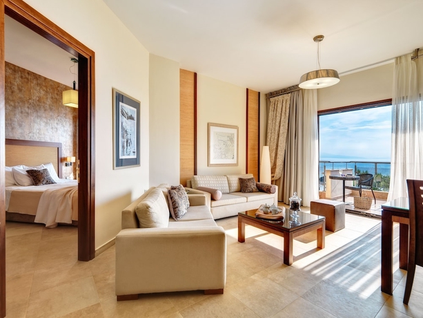 Imagen de la habitación del Hotel Olympion Sunset. Foto 6