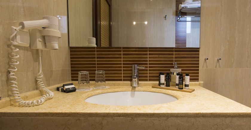 Imagen de la habitación del Hotel Olympion Sunset. Foto 18