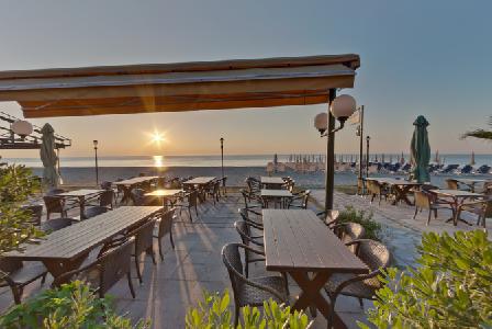 Imagen general del Hotel Olympios Zeus Hotel Bungalows. Foto 7