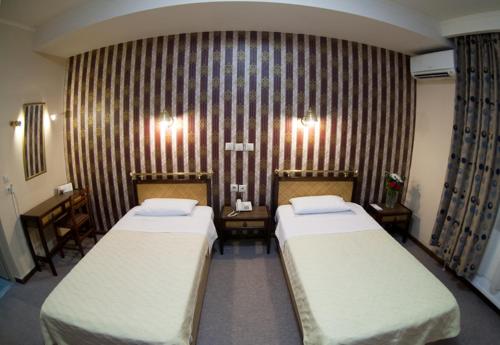 Imagen de la habitación del Hotel Olympos, Komotin&iacute;. Foto 7