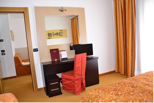 Imagen de la habitación del Hotel Olympus, Caorle. Foto 3