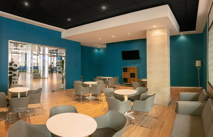 Imagen de los interiores del Hotel Olympus. Foto 14